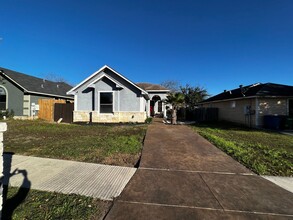 10622 Gaylord Dr in San Antonio, TX - Building Photo - Building Photo