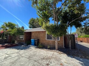 521 Hilmar St in Santa Clara, CA - Building Photo - Building Photo