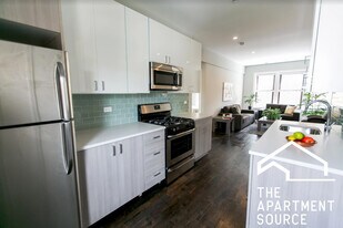3548 N Racine Ave, Unit 2 in Chicago, IL - Building Photo