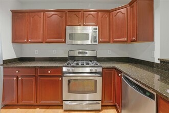 3216 Leeward Dr in Haverstraw, NY - Building Photo - Building Photo