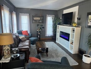 2379 N 65th St in Wauwatosa, WI - Building Photo - Building Photo