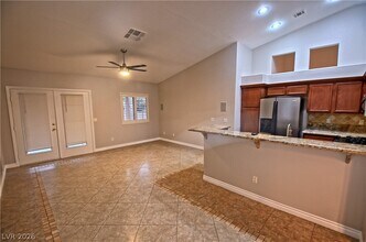 1701 Snow Flat Ct in Las Vegas, NV - Building Photo - Building Photo
