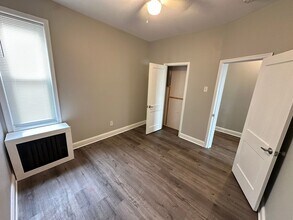 725 S 56th St in Philadelphia, PA - Building Photo - Building Photo