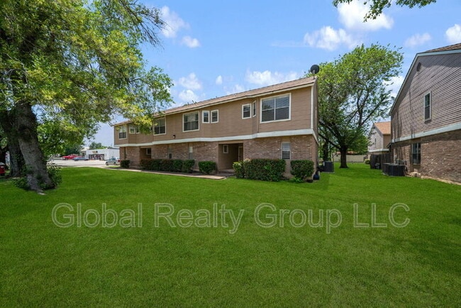 913 Schertz Pkwy in Schertz, TX - Building Photo - Building Photo