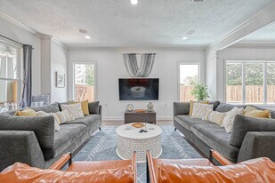 1352 Dorothy St in Houston, TX - Building Photo