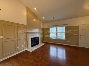 2481 Hearthstone Dr in Hampshire, IL - Building Photo - Building Photo