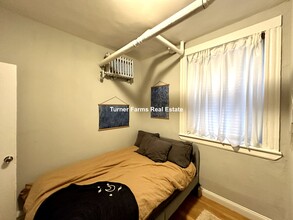 531 Beacon St, Unit B in Boston, MA - Building Photo - Building Photo