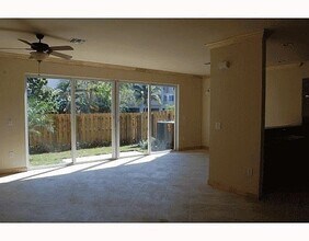 2216 Van Buren St in Hollywood, FL - Building Photo - Building Photo