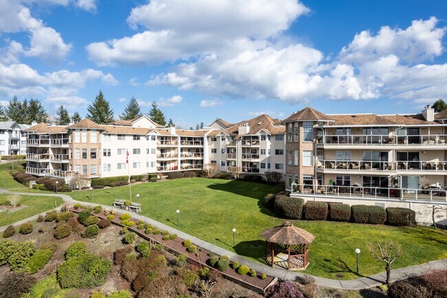 Rosewood Court in Maple Ridge, BC - Building Photo - Building Photo