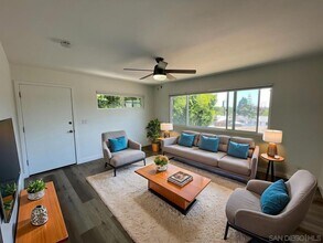 2252.5 Garnet Ave in San Diego, CA - Building Photo - Building Photo
