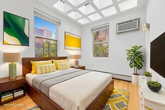 11 W 89th St in New York, NY - Building Photo - Building Photo