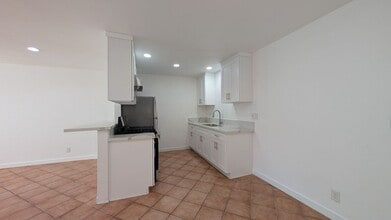 1422 Peckham St in Fullerton, CA - Building Photo - Building Photo