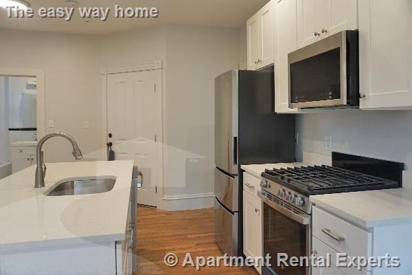 2 Ivaloo St in Somerville, MA - Building Photo - Building Photo