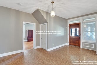 288 Pleasant St, Unit 1 in Winthrop, MA - Building Photo - Building Photo