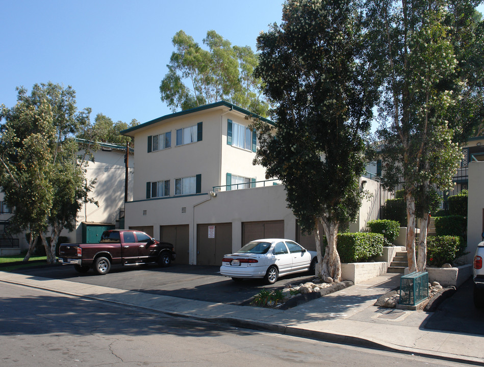 5727-5729 Bates St in San Diego, CA - Building Photo