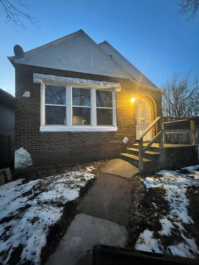 1332 Marshall Pl in Gary, IN - Building Photo - Building Photo