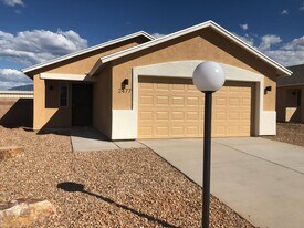 2477 South Dr in Tucson, AZ - Building Photo