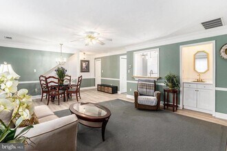 750 E Marshall St in West Chester, PA - Building Photo - Building Photo