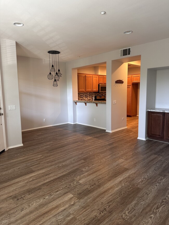 property at 27 Strawflower St