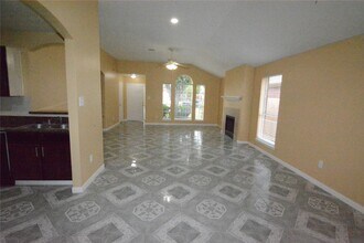 9131 Knightsland Trail in Houston, TX - Building Photo - Building Photo