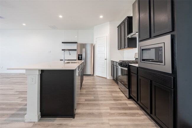 12327 Brandenburg Gate Rd