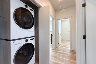 Grandridge Meadows Lofts in Grandview, WA - Foto de edificio - Interior Photo