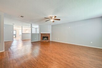 8406 Beachplum Way in Arlington, TX - Building Photo - Building Photo