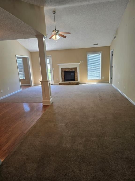 3851 Village Main St in Loganville, GA - Foto de edificio - Building Photo