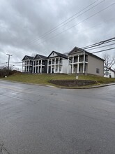 717 Crossland Ave in Clarksville, TN - Foto de edificio - Building Photo