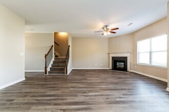 576 Grenier Terrace NE in Lawrenceville, GA - Building Photo - Building Photo