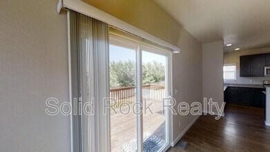 1145 Antrim Loop in Colorado Springs, CO - Foto de edificio - Building Photo