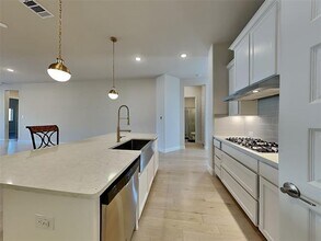 721 Precious Dr in Murphy, TX - Building Photo - Building Photo