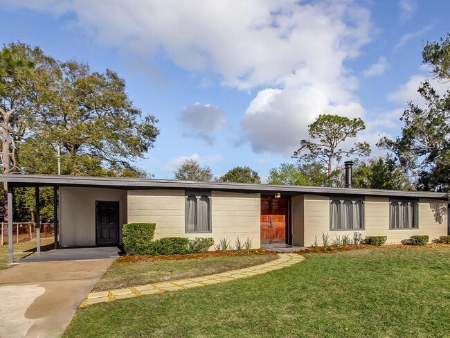 property at 8521 Howell Dr