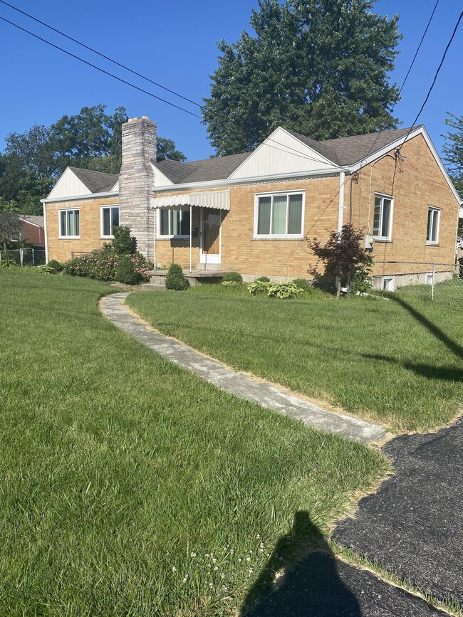 property at 9515 Railroad Ave