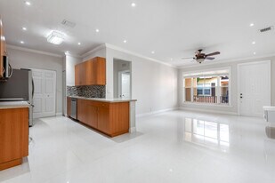 3557 Forest Hill Blvd in Palm Springs, FL - Building Photo