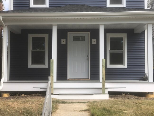 813 Lancaster Ave
