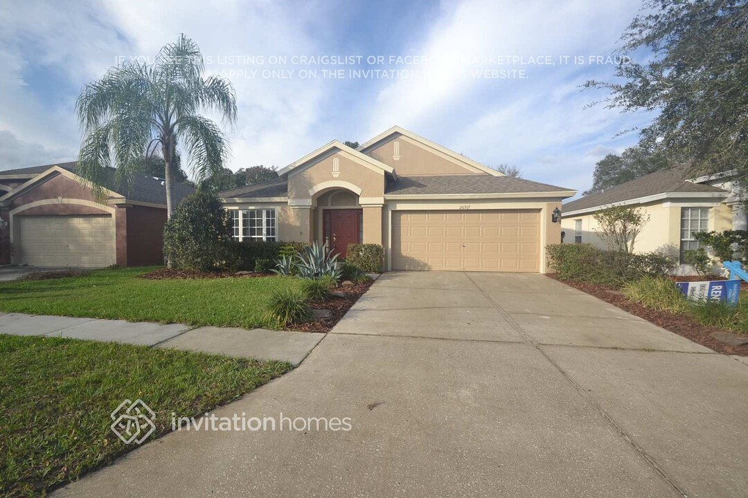 26917 Affirmed Dr in Zephyrhills, FL - Building Photo