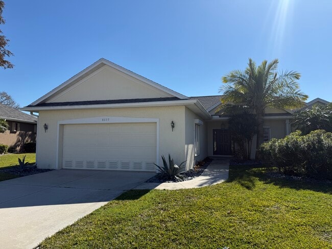 8659 46th Ave Cir W in Bradenton, FL - Building Photo - Building Photo