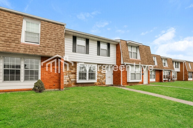 7560 Mt Hood in Dayton, OH - Building Photo - Building Photo