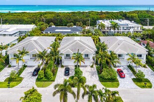 436 NE Wavecrest Way in Boca Raton, FL - Building Photo