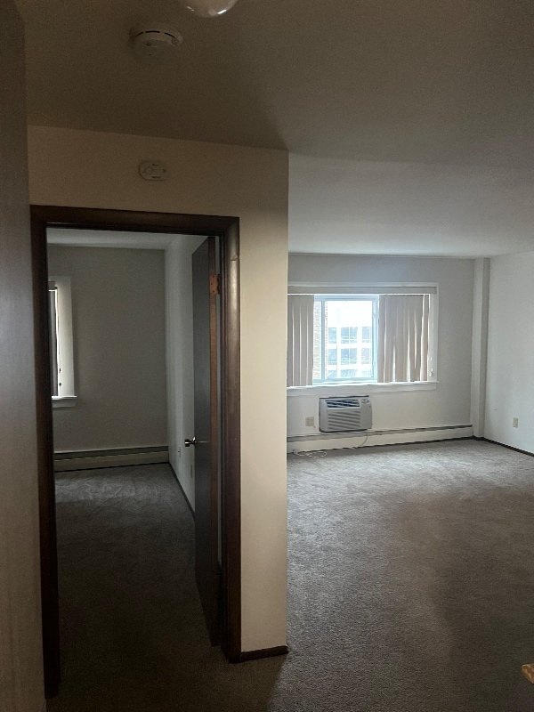 2224 W Wisconsin Ave