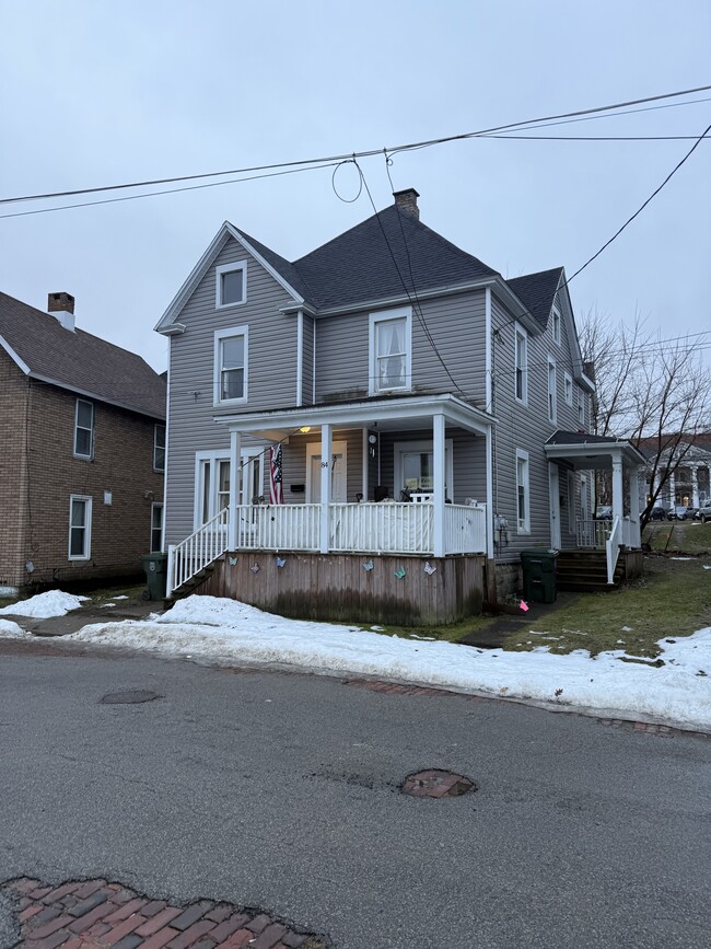 property at 84 Victoria Ave