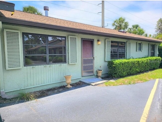 property at 1711 Settlers Dr