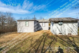 49 1st Ave SE in Graysville, AL - Foto de edificio - Building Photo