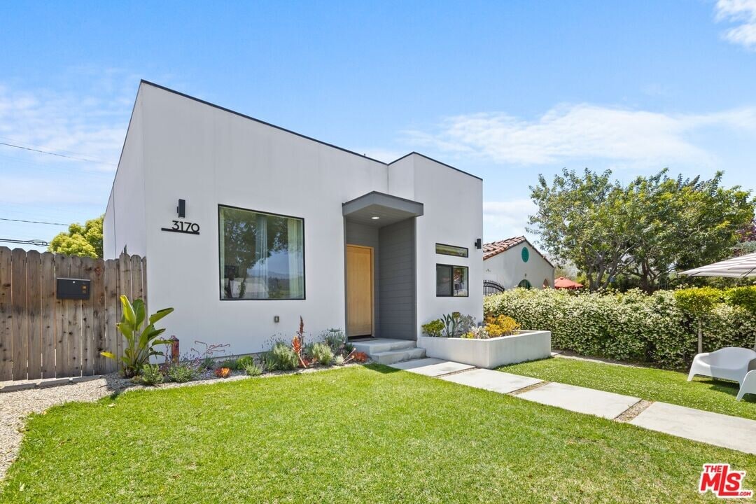 3170 Glenmanor Pl in Los Angeles, CA - Building Photo