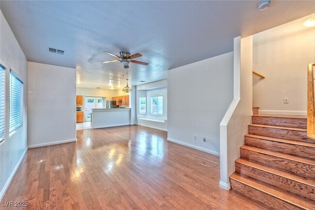 8495 Cerritos Ct in Las Vegas, NV - Building Photo - Building Photo