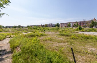 Reservoir Square in Baltimore, MD - Foto de edificio - Building Photo