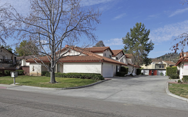 Monte Vista Villa Condominiums in Escondido, CA - Foto de edificio - Building Photo