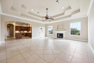 144 Escondido Dr in Del Valle, TX - Building Photo - Building Photo