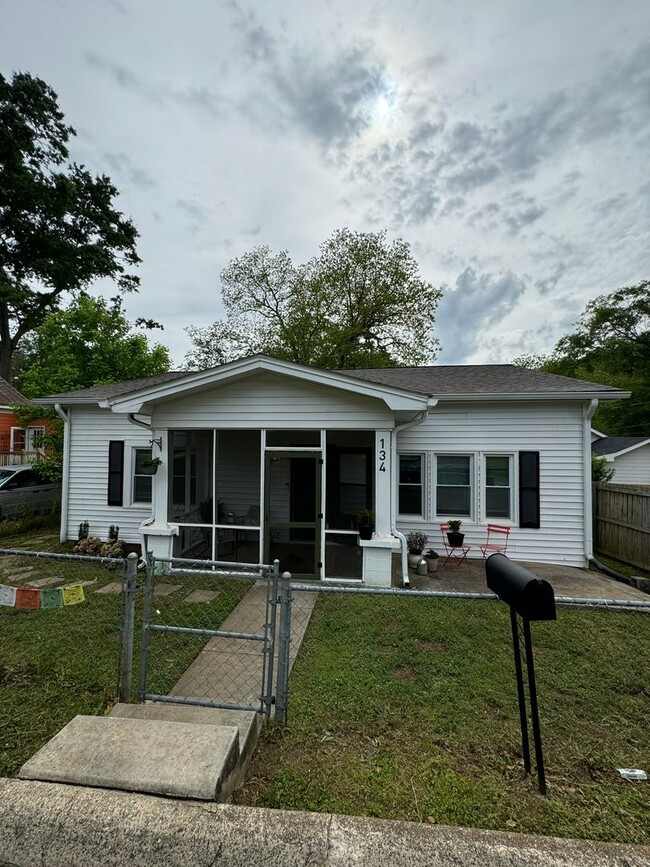 134 Field Ave in Athens, GA - Building Photo - Building Photo